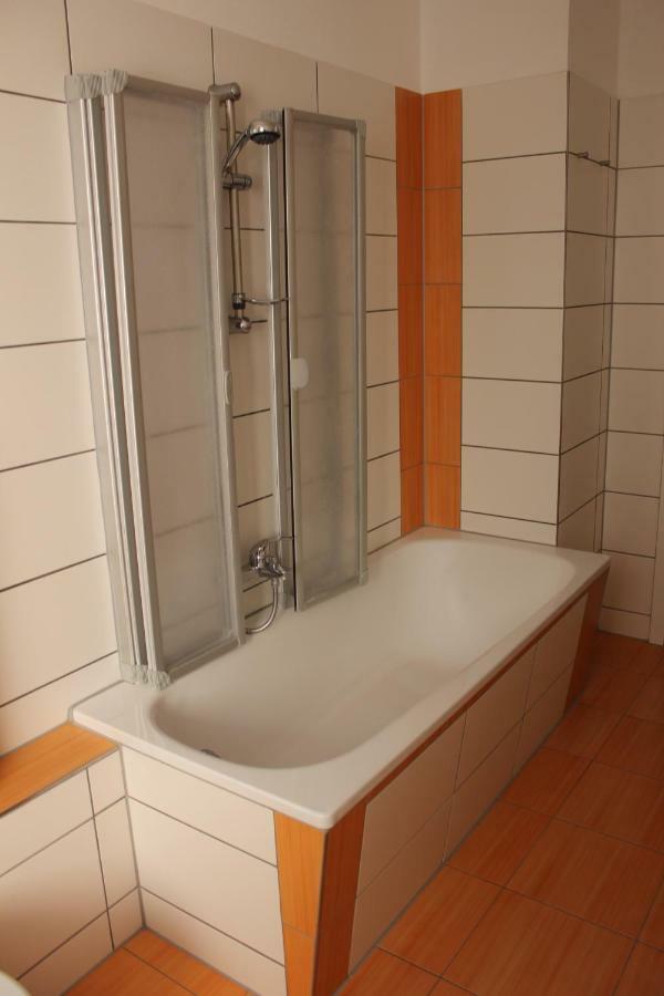 Gaestewohnung In Doebeln Buitenkant foto